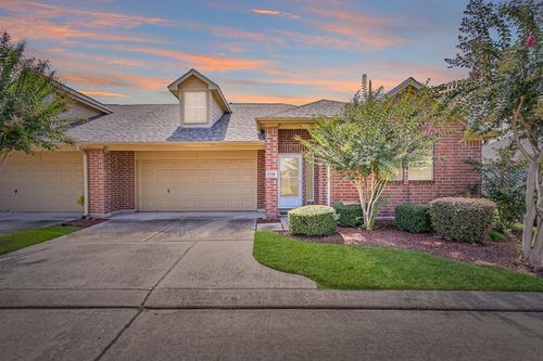 1726 Village Townhome Dr, Pasadena, TX, 77504-3610 | Card Image