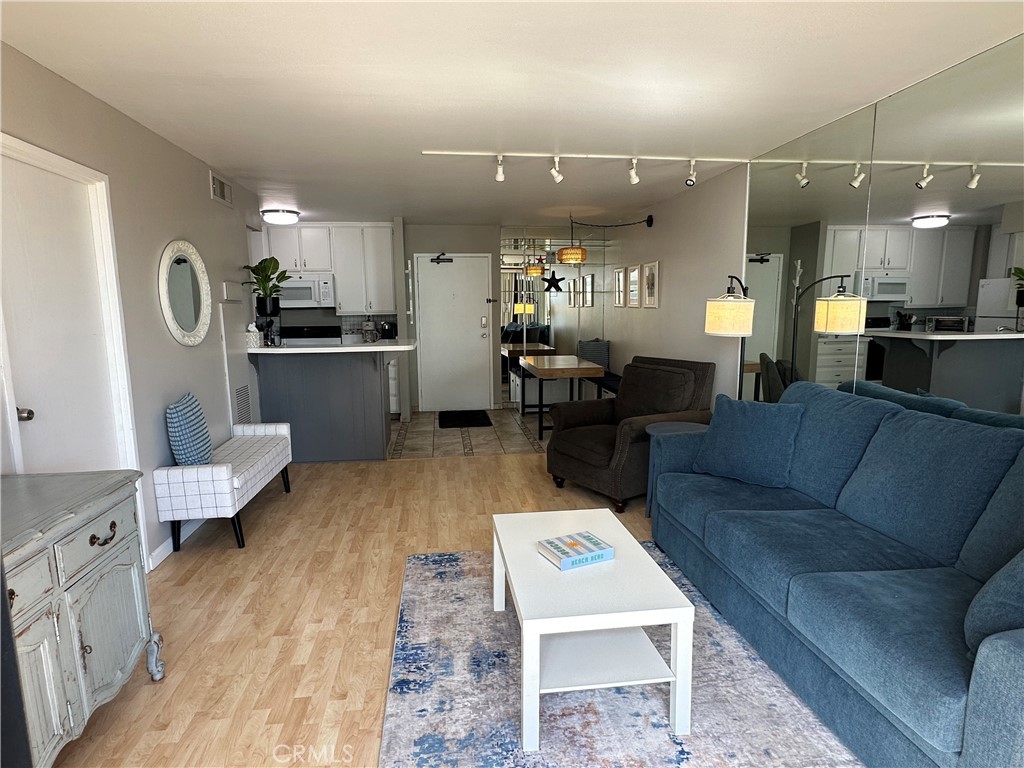 Residential in Long Beach 4