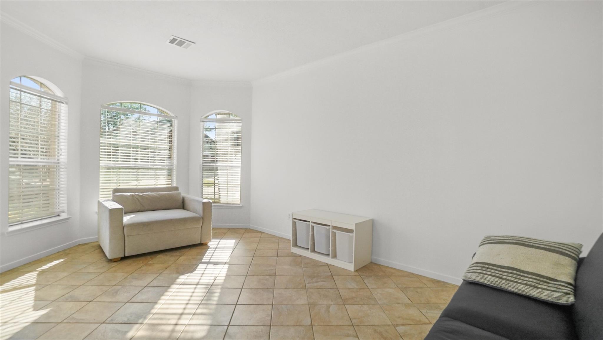 Residential Lease in Spring 5