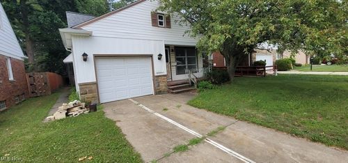 23751 Glenbrook Blvd, Euclid, OH, 44117-1962 | Card Image