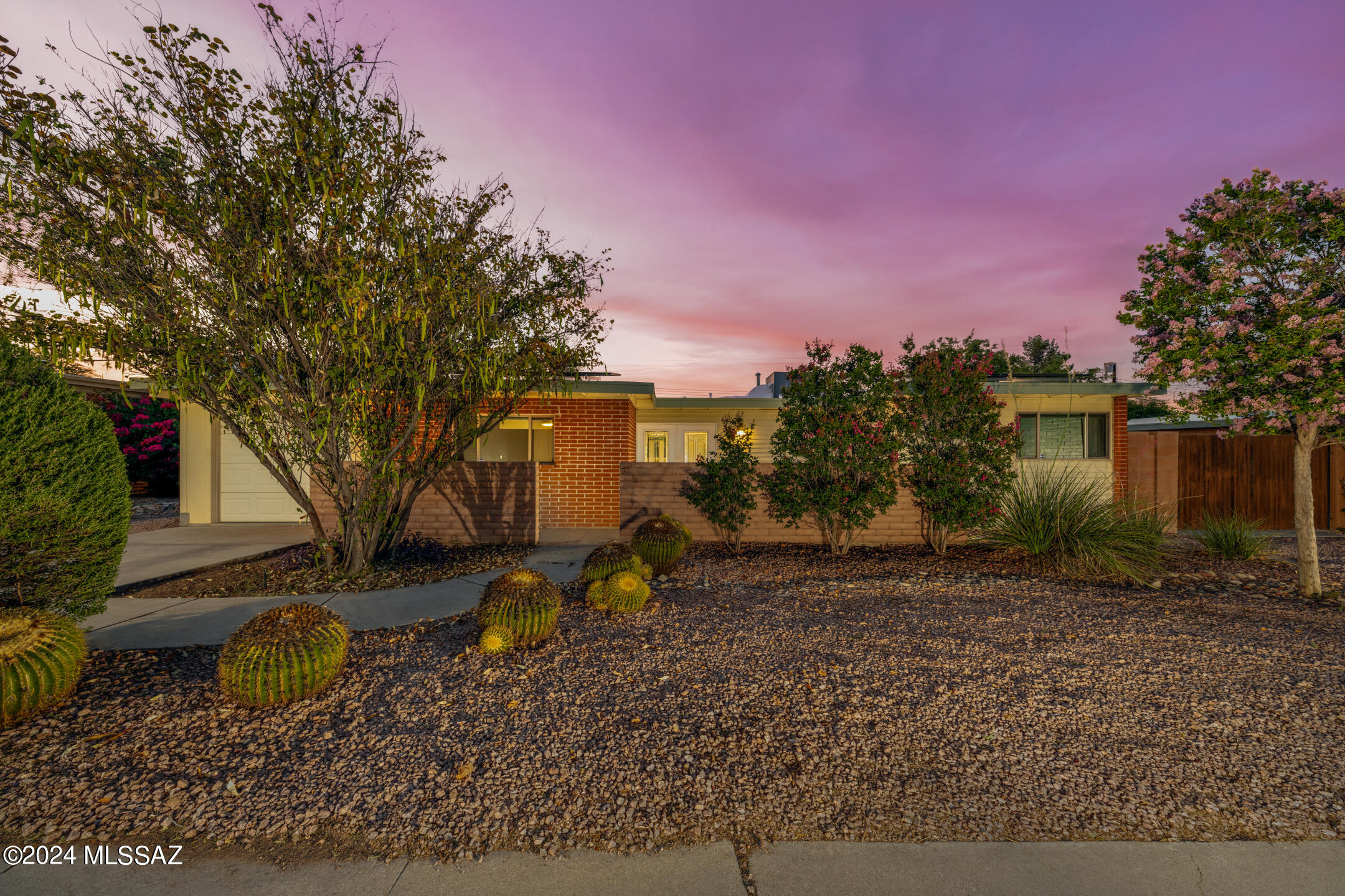 Calle Merida , Tucson, AZ 85710