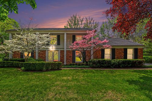 910 S Shady Hollow Cir, Bloomfield Hills, MI, 48304-3773 | Card Image