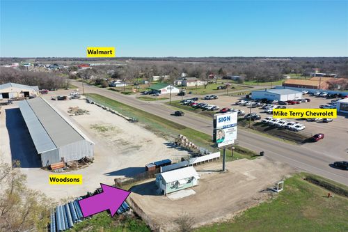 1123 E Milam St, Mexia, TX, 76667-2530 | Card Image