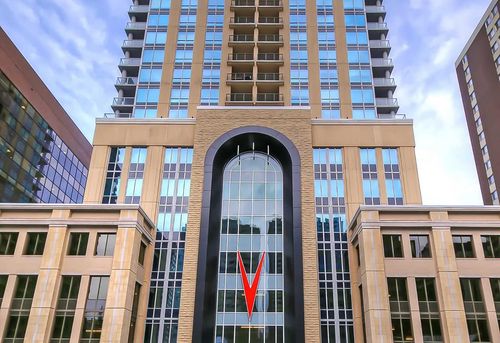 2205 - 930 6 Ave Sw, Condo with 1 bedrooms, 1 bathrooms and 1 parking in Calgary AB | Card Image