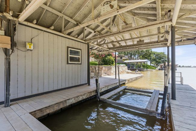 2121 N Rough Creek Ct, Home with 0 bedrooms, 0 bathrooms and null parking in Granbury TX | Image 13