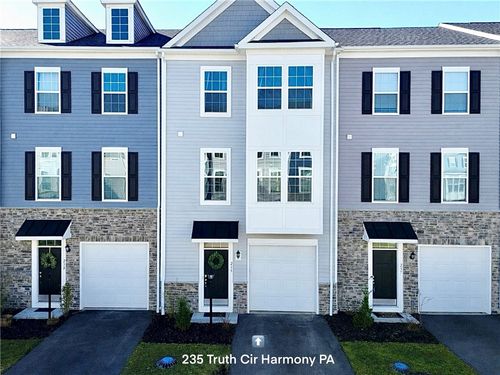 235 Truth Cir, Harmony, PA, 16037-6706 | Card Image