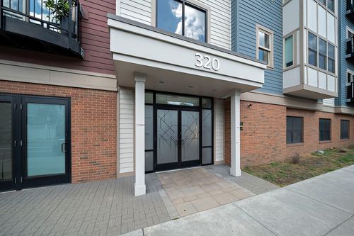 409-320 Maverick St, Boston, MA, 02128 | Card Image