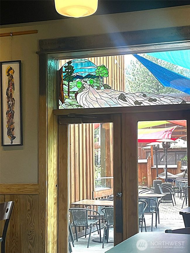 French door to outside | Image 33