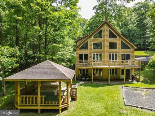 18 Mountainside Ct, OAKLAND, MD, 21550-7168 | Card Image