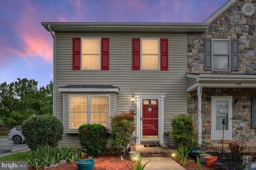140 Founders Way, STRASBURG, VA, 22657-3772 | Card Image