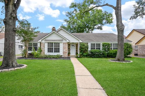 2730 Manila Ln, Houston, TX, 77043-1711 | Card Image