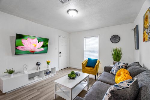 a-2250 Areba Street, Dallas, TX, 75203 | Card Image