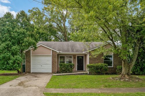 5761 Ricardo Dr, Galloway, OH, 43119-9309 | Card Image