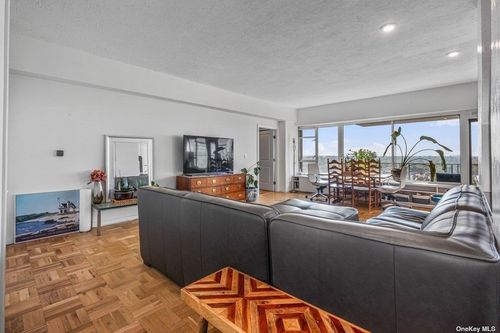 apt-21g-166-25 Powells Cove Blvd, Whitestone, NY, 11357-1528 | Card Image