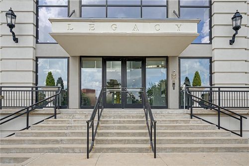 508-401 W Watson St, Fayetteville, AR, 72701-4577 | Card Image