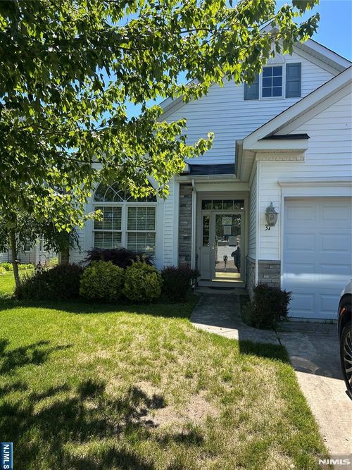37 Brigantine Blvd, Waretown, NJ, 08758-2672 | Card Image