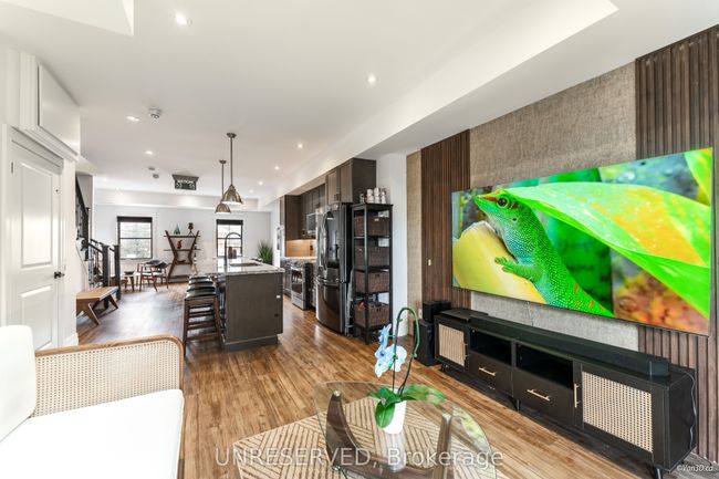 209 - 17 Baldwin St, Condo with 3 bedrooms, 3 bathrooms and null parking in Whitby ON | Image 15