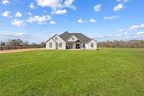 4346 W Highway 21, Paige, TX, 78659-4216 | Card Image