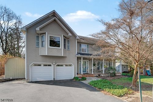 5 Lee Pl, Bridgewater, NJ, 08807-2611 | Card Image