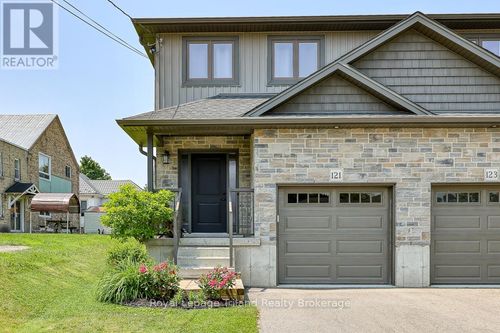 121 Elgin St, Zorra, ON, N0J1J0 | Card Image