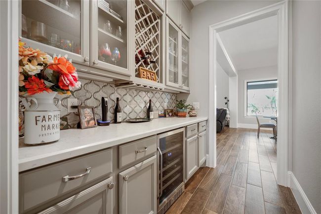 27415 Siandra Creek Ln, House other with 5 bedrooms, 5 bathrooms and 6 parking in Spring TX | Image 14