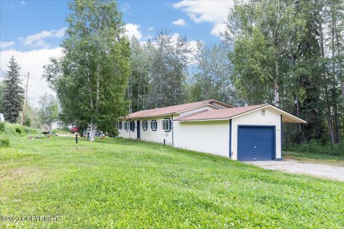 1352 Farmers Loop Road, Fairbanks, AK, 99709 | Card Image