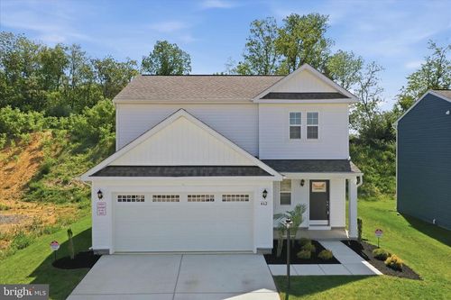 462 Ludgate Mnr, FALLING WATERS, WV, 25419-1848 | Card Image