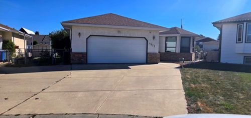 4821 47 Street Close, Innisfail, AB, T4G1V4 | Card Image