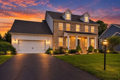 2261 Woodstock Ave, Lewis Center, OH, 43035-7632 | Card Image