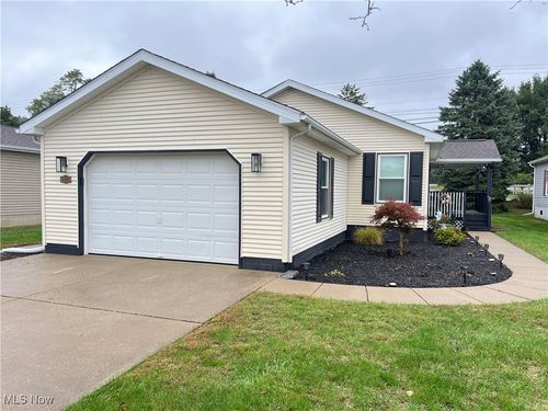 119 Phoenix Dr Nw, Dover, OH, 44622-8601 | Card Image