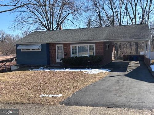 2213 S Lee Ln, ASTON, PA, 19014-2215 | Card Image