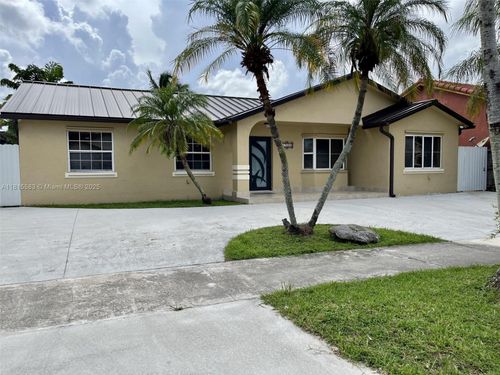17086 Sw 144th Ct, Miami, FL, 33177-6609 | Card Image