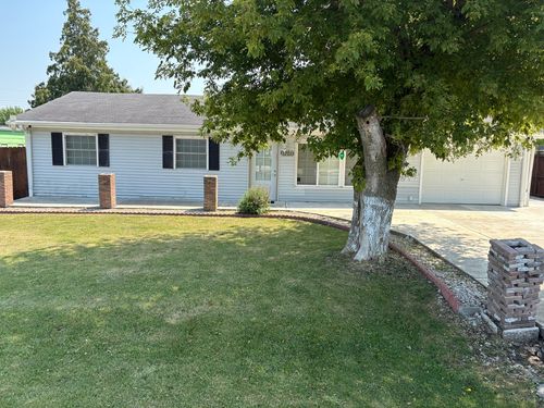 11071 E Fisher Rd, Rochelle, IL, 61068-9359 | Card Image