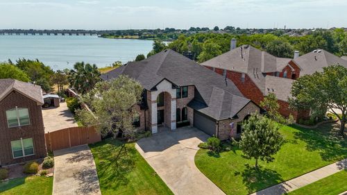 4016 Stone Haven Dr, Garland, TX, 75043-7290 | Card Image
