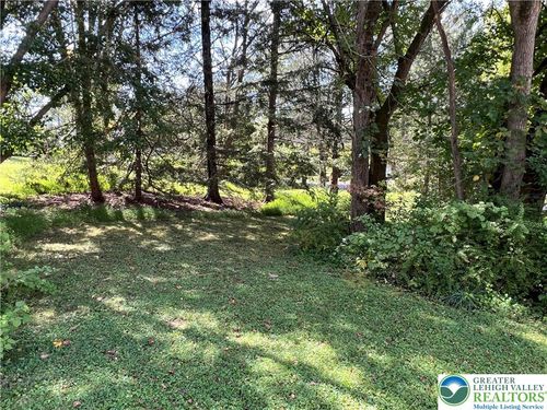 1988 Pearson Ave, HELLERTOWN, PA, 18055-2926 | Card Image