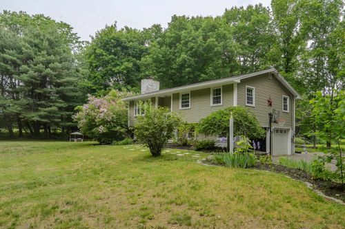 75 Piscataqua Rd, Durham, NH, 03824-3322 | Card Image