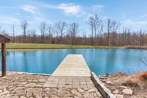 1613 W Concord Rd, Amelia, OH, 45102-2305 | Card Image