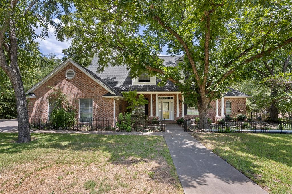 Ravenswood Rd, Granbury, TX 76049