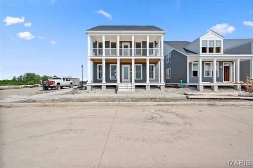 2921 Memphis St, Saint Charles, MO, 63301-8427 | Card Image