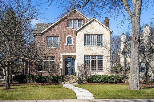 410 Cedar St, Winnetka, IL, 60093-2608 | Card Image