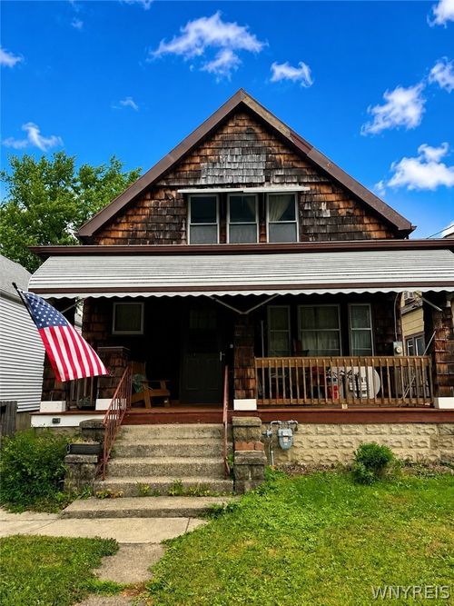 28 Oschawa Ave, West Seneca, NY, 14210-2512 | Card Image