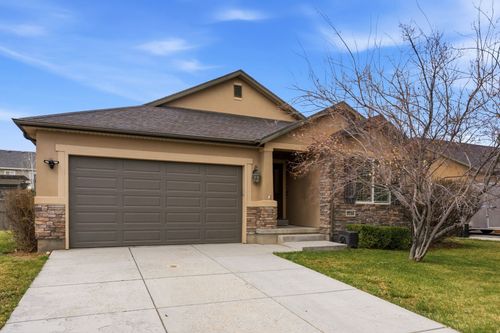 7721 N Bristlecone Rd, Eagle Mountain, UT, 84005-6158 | Card Image