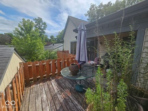 9512 Fordham Street, Indianapolis, IN, 46268 | Card Image