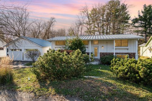 813 N Hamilton St, Saint Croix Falls, WI, 54024-9211 | Card Image