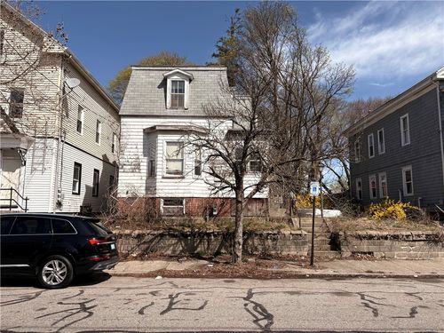 73 Laban St, Providence, RI, 02909-3733 | Card Image