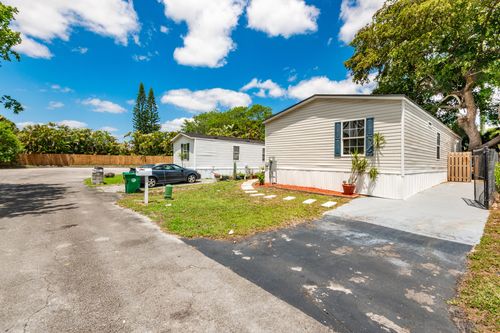 13431 Sw 9th Ct, Davie, FL, 33325-4104 | Card Image