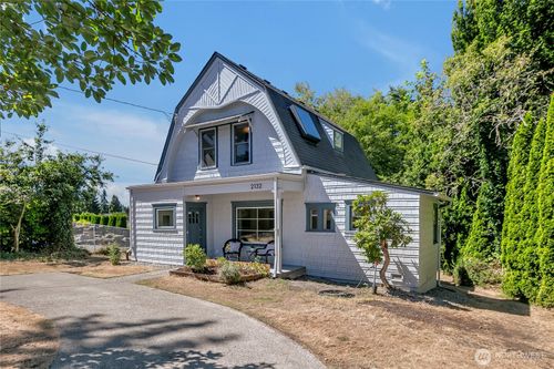 2132 Sunset Dr W, University Place, WA, 98466-2931 | Card Image