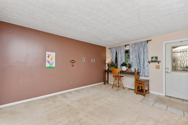 Living Room | Image 15