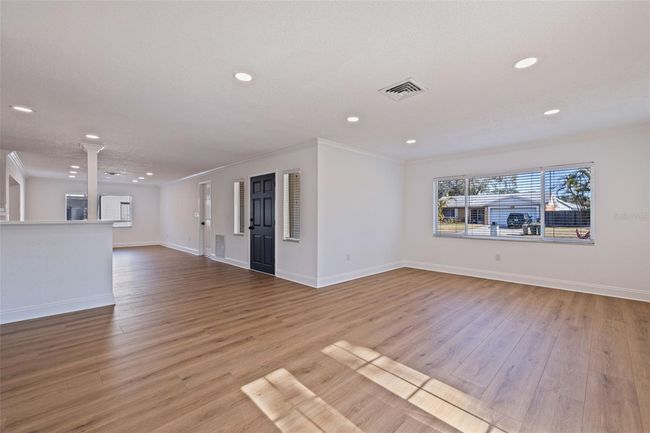 Living Room | Image 14