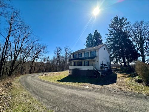 341 Dora Village Main St, Greensboro, PA, 15338-1119 | Card Image